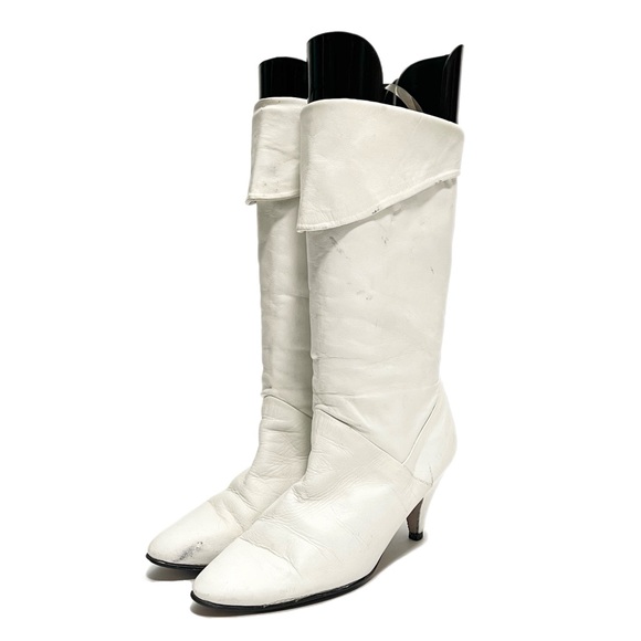 Vintage 1980s white leather fold over heeled pirate boots - Picture 6 of 9
